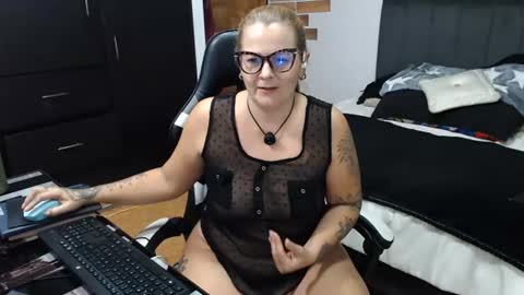 Snapshot of perlagoloza05 chatting on July 15, 2026, 3:23 am goloza online show from July 15, 2026, 3:23 am