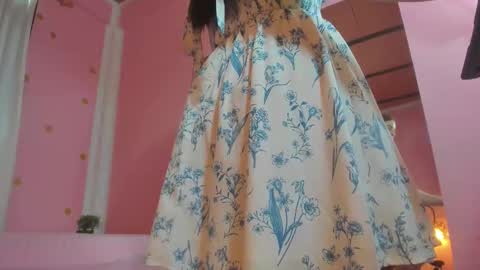 Marie online show from October 13, 2025, 12:27 pm