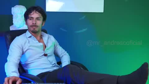 andres    online show from December 12, 2024, 12:05 am