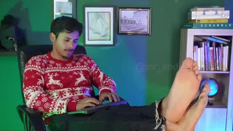 andres    online show from December 18, 2025, 6:03 pm