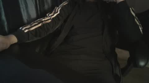 Lalo   x peruvianevil  ig peruvianevil  online show from December 31, 2024, 10:26 am