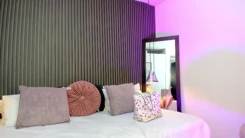 Lizza online show from October 22, 2025, 11:32 am