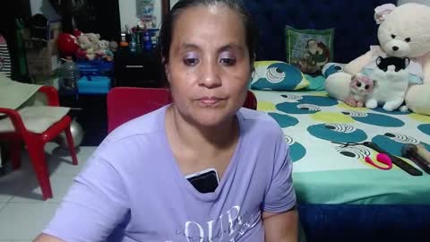 Snapshot of pervert_mommy_x chatting on December 24, 2024, 2:44 pm SAMY online show from December 24, 2024, 2:44 pm