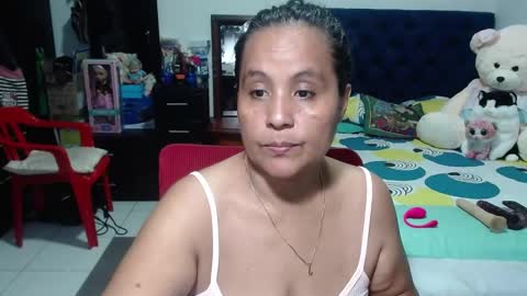 Snapshot of pervert_mommy_x chatting on December 29, 2024, 1:28 pm SAMY online show from December 29, 2024, 1:28 pm