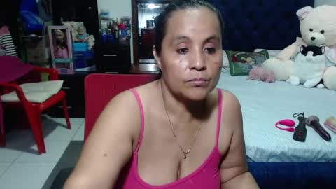 Snapshot of pervert_mommy_x chatting on January 2, 2025, 4:46 pm SAMY online show from January 2, 2025, 4:46 pm