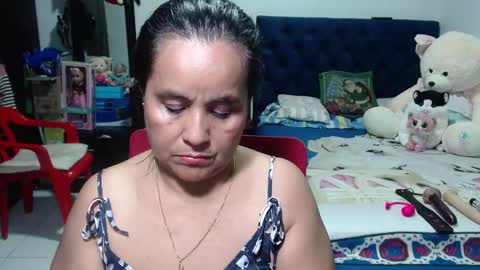 Snapshot of pervert_mommy_x chatting on January 7, 2025, 10:43 am SAMY online show from January 7, 2025, 10:43 am