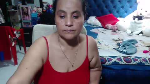 Snapshot of pervert_mommy_x chatting on January 11, 2025, 6:12 pm SAMY online show from January 11, 2025, 6:12 pm