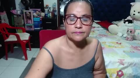 Snapshot of pervert_mommy_x chatting on January 27, 2025, 11:11 am SAMY online show from January 27, 2025, 11:11 am