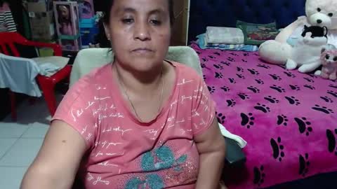 Snapshot of pervert_mommy_x chatting on February 14, 2025, 6:40 pm SAMY online show from February 14, 2025, 6:40 pm