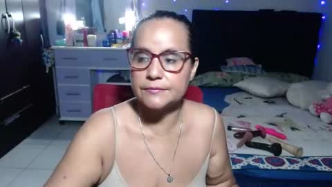 Snapshot of pervert_mommy_x chatting on June 24, 2026, 10:58 am SAMY online show from June 24, 2026, 10:58 am