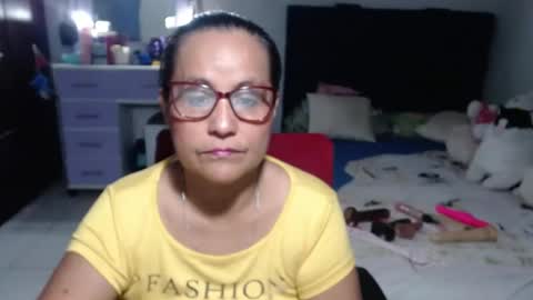 Snapshot of pervert_mommy_x chatting on June 26, 2026, 9:46 am SAMY online show from June 26, 2026, 9:46 am