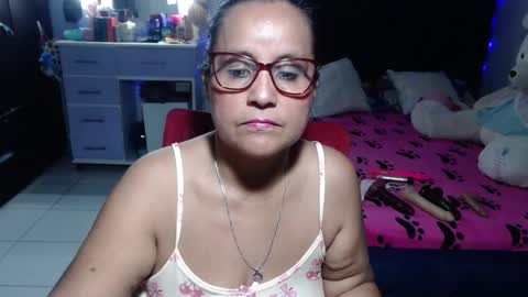 Snapshot of pervert_mommy_x chatting on July 4, 2026, 9:59 am SAMY online show from July 4, 2026, 9:59 am