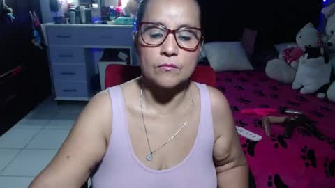 Snapshot of pervert_mommy_x chatting on July 15, 2026, 9:25 am SAMY online show from July 15, 2026, 9:25 am