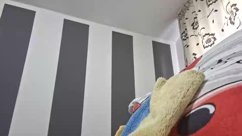 Lisa -  online show from February 25, 2025, 2:33 pm