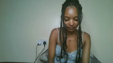 Snapshot of petal_palette chatting on June 15, 2026, 7:49 pm Lolly online show from June 15, 2026, 7:49 pm