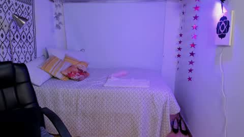 Rose online show from January 10, 2025, 9:31 pm