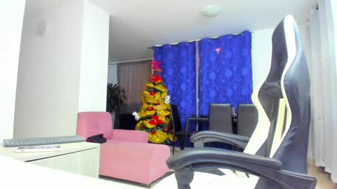 Snapshot of peter_coleman chatting on December 22, 2024, 2:39 am PeterColeman online show from December 22, 2024, 2:39 am