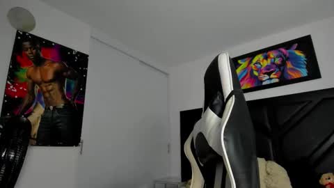 PeterColeman online show from November 2, 2025, 10:12 pm