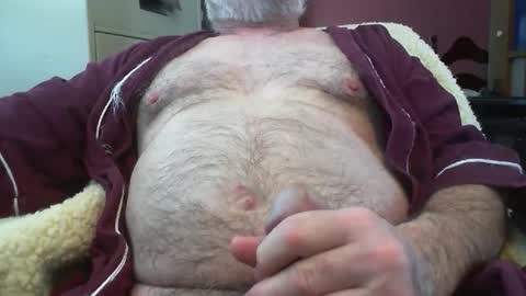 Snapshot of peterlast1958 chatting on February 5, 2025, 7:20 pm Peter online show from February 5, 2025, 7:20 pm