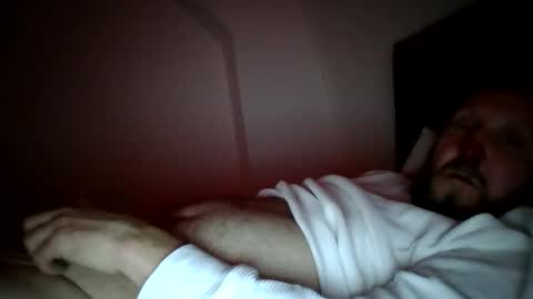 Snapshot of peterpeters443 chatting on April 9, 2026, 3:28 pm jelle online show from April 9, 2026, 3:28 pm