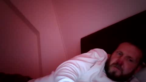 Snapshot of peterpeters443 chatting on April 17, 2026, 11:57 am jelle online show from April 17, 2026, 11:57 am