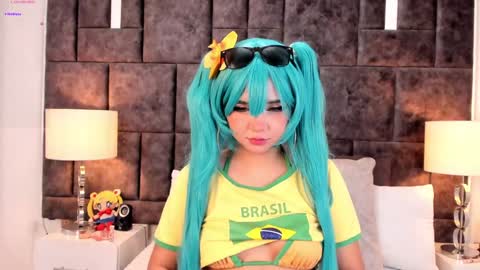 Im Rosse but u can call me Rossie or Rosita . online show from December 3, 2024, 5:23 pm