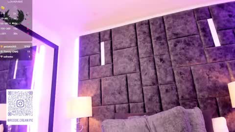 Im Rosse but u can call me Rossie or Rosita . online show from February 21, 2025, 12:49 am