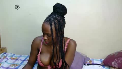 Desiree online show from November 28, 2025, 7:27 pm