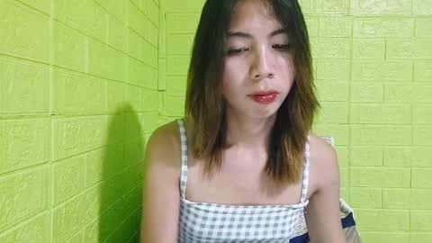 Yuriee online show from January 12, 2025, 10:23 am