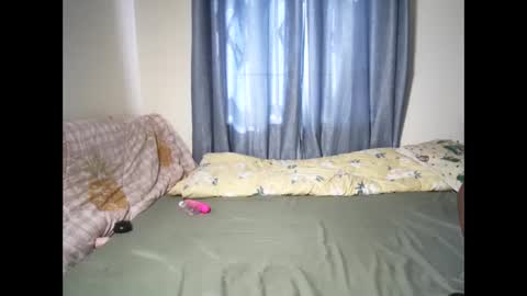 petite_funnie online show from September 20, 2025, 7:09 am