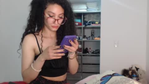 Snapshot of petite_kurly_qt chatting on September 28, 2025, 3:45 am loli online show from September 28, 2025, 3:45 am