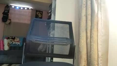 Petite loverr online show from March 29, 2026, 4:45 am