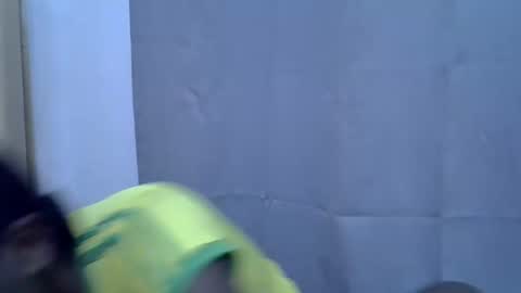 petite_melan online show from September 16, 2025, 11:22 am