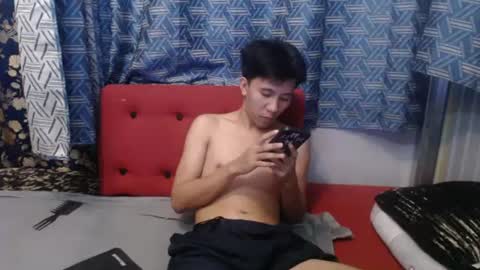 Snapshot of petiteasian_boy chatting on July 12, 2026, 5:15 pm cute vir online show from July 12, 2026, 5:15 pm