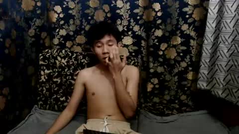 Snapshot of petiteasian_boy chatting on July 16, 2026, 11:49 am cute vir online show from July 16, 2026, 11:49 am