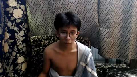 Snapshot of petiteasian_boy chatting on July 27, 2026, 4:19 am cute vir online show from July 27, 2026, 4:19 am