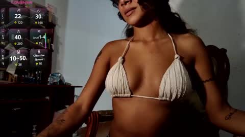 Snapshot of petitebubblegum chatting on June 7, 2026, 3:21 am Caramel princesa online show from June 7, 2026, 3:21 am
