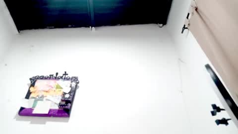 danna online show from November 19, 2025, 4:01 am