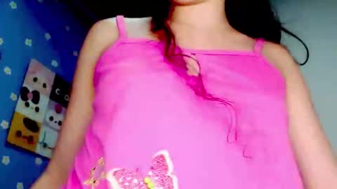 Snapshot of petiteivoryqueen chatting on June 9, 2026, 4:24 am danna online show from June 9, 2026, 4:24 am