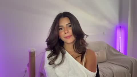 Snapshot of petitenicolex chatting on July 22, 2026, 2:09 pm Nicolee online show from July 22, 2026, 2:09 pm