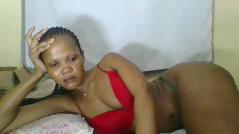 petitesmiley online show from September 15, 2025, 1:38 am