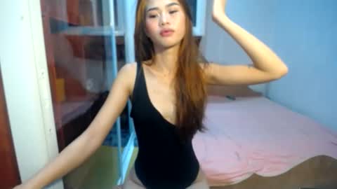 petitesquirtgirlxxx online show from September 10, 2025, 6:52 pm