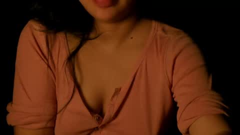 Snapshot of petitgirl_ chatting on June 7, 2026, 2:27 am J A S S online show from June 7, 2026, 2:27 am