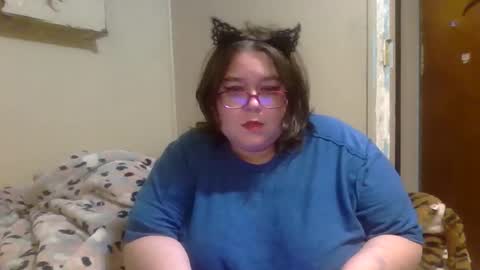 The Aspie Kitty twitterthishunonfire online show from October 19, 2025, 3:40 am