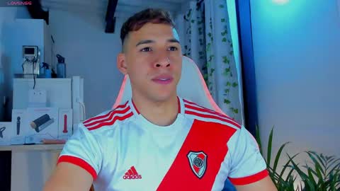 Petter  Coleman online show from April 20, 2026, 2:03 am