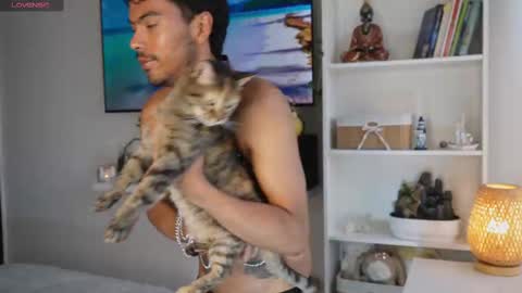 Snapshot of pettercat chatting on November 6, 2025, 7:37 pm Pettercat online show from November 6, 2025, 7:37 pm