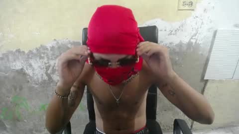 Snapshot of petty_boy777 chatting on December 22, 2025, 12:24 pm petty_boy777 online show from December 22, 2025, 12:24 pm