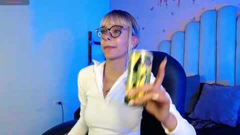 Peyton online show from September 17, 2025, 4:47 am