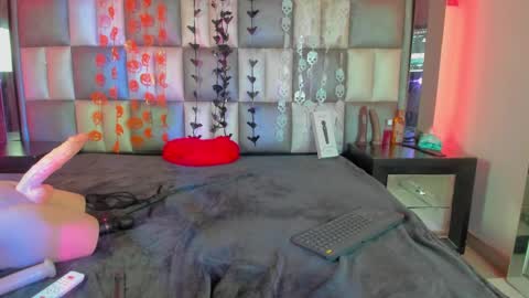 peyton_wat20 online show from October 11, 2025, 6:56 am