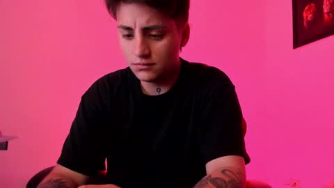 peytonbox online show from September 26, 2025, 11:58 am